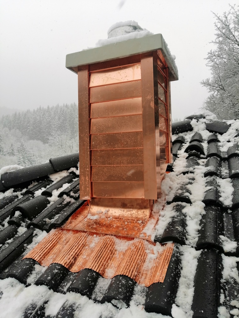 Kazetové oplechovanie komína, ozn. HOK, materiál: Meď
