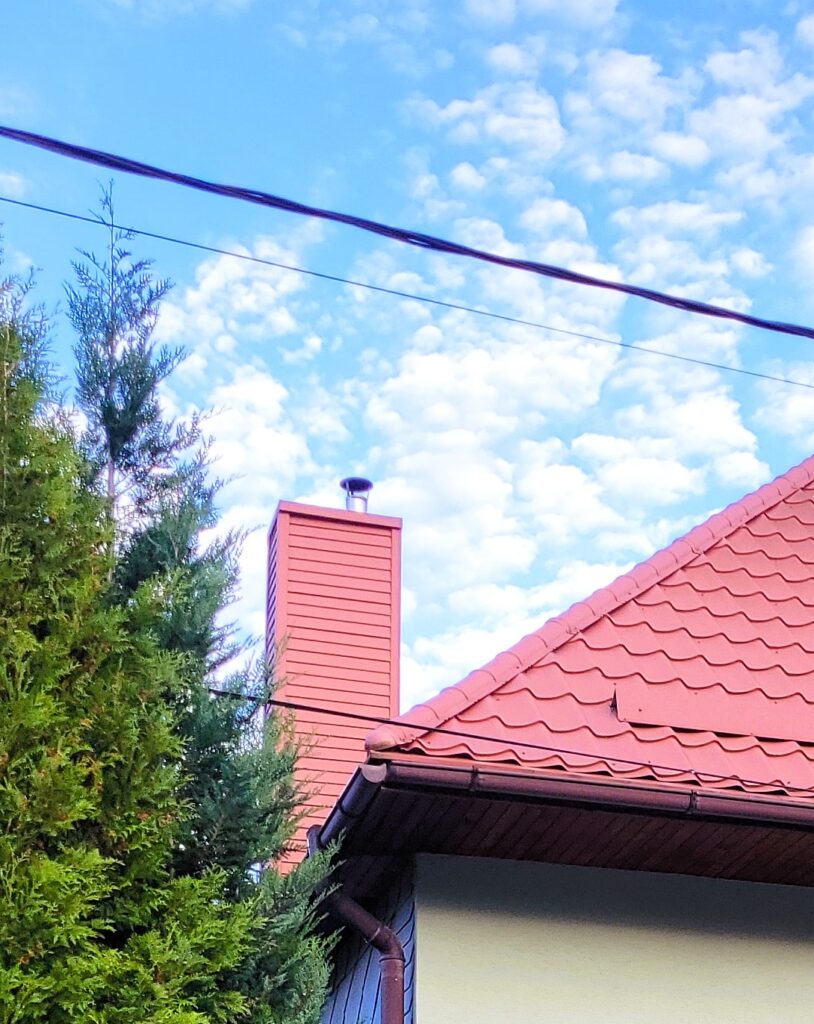 Kazetové oplechovanie komína s horizontálnymi kazetami, ozn. HOK