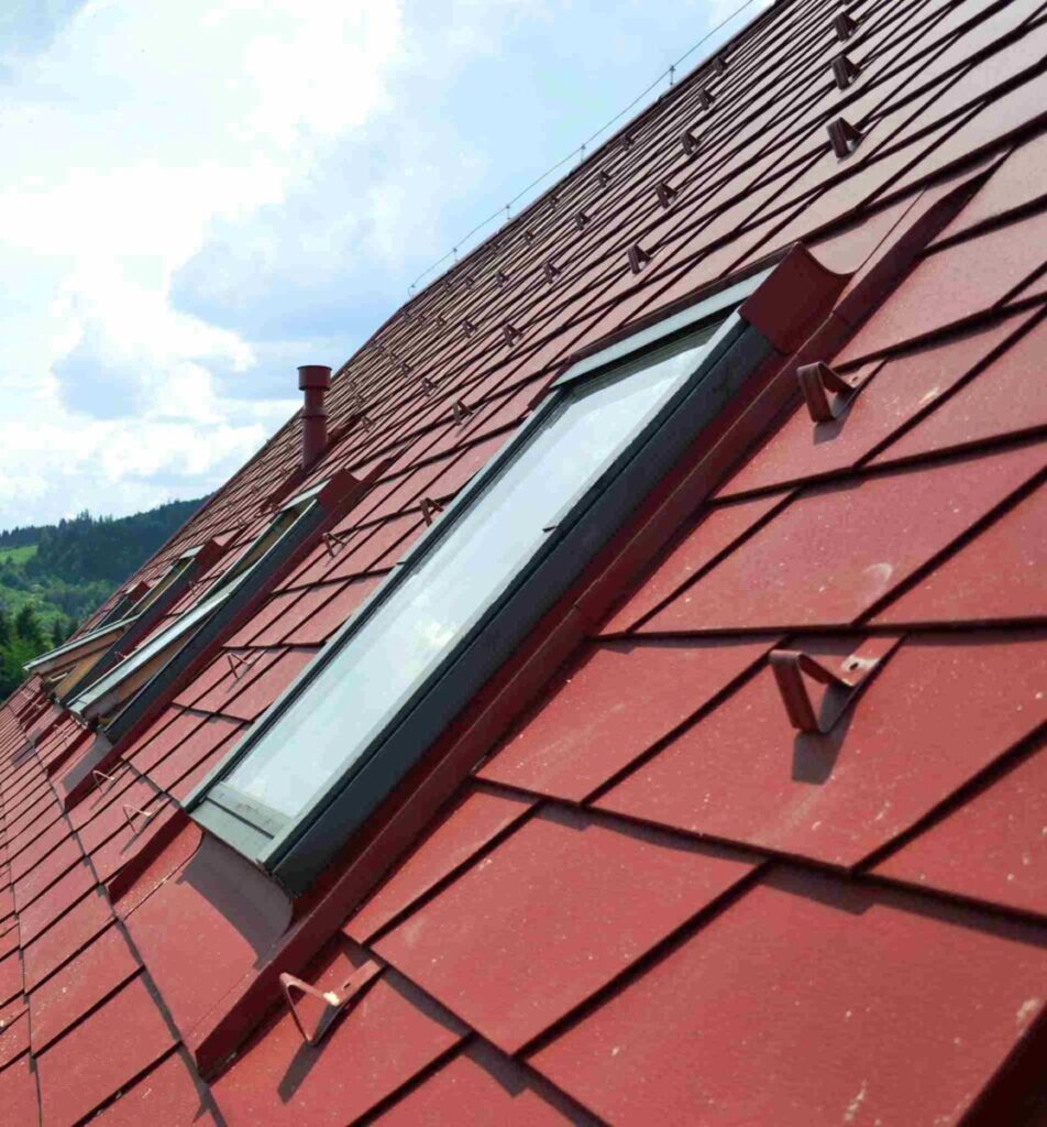 Oplechovanie strešného okna, ozn. LOL, hliník PREFA STUCCO tmavočervená, plechová strešná šablóna